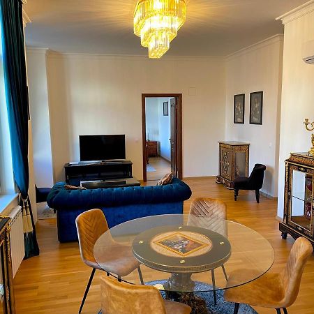 Karlsbad Prestigeアパートメント エクステリア 写真