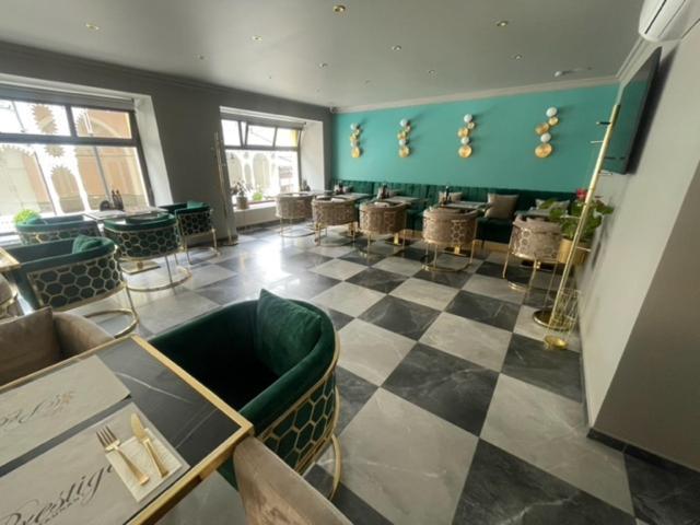 Karlsbad Prestigeアパートメント エクステリア 写真