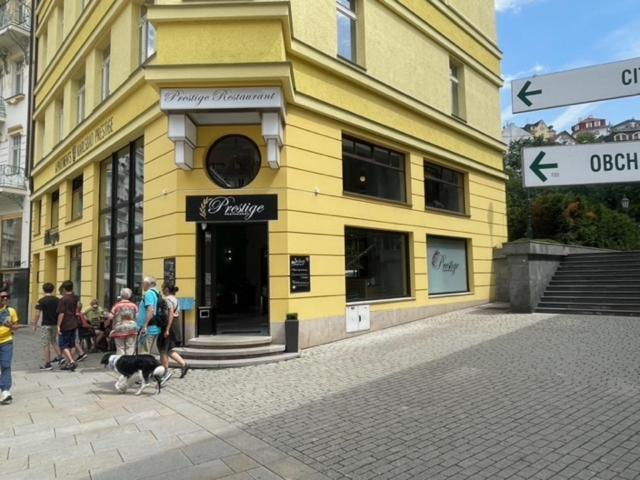 Karlsbad Prestigeアパートメント エクステリア 写真
