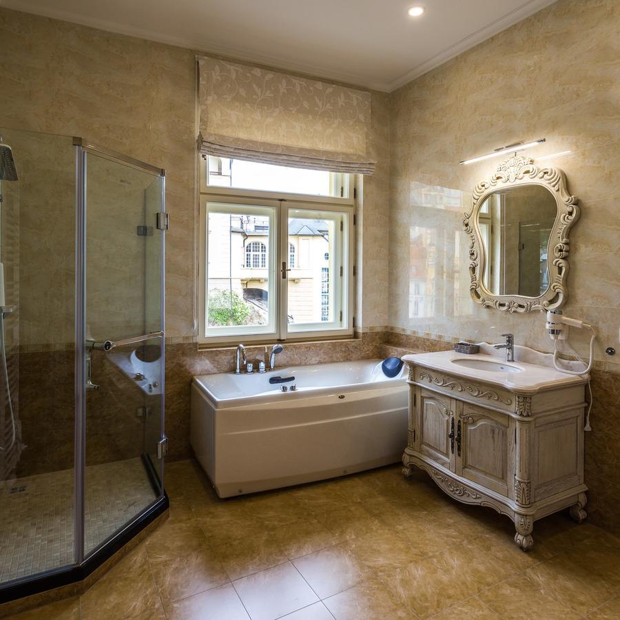 Karlsbad Prestigeアパートメント エクステリア 写真