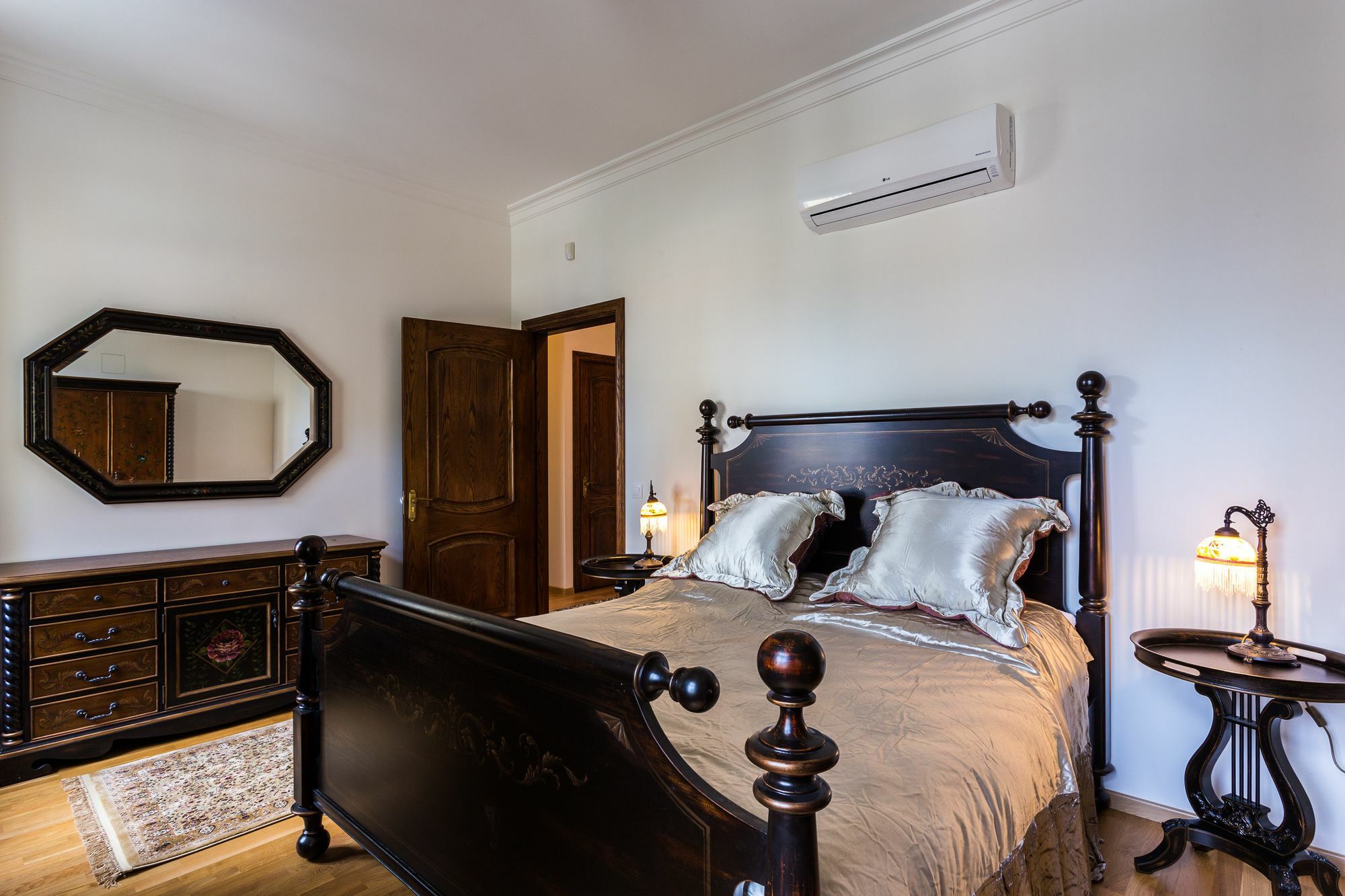 Karlsbad Prestigeアパートメント エクステリア 写真