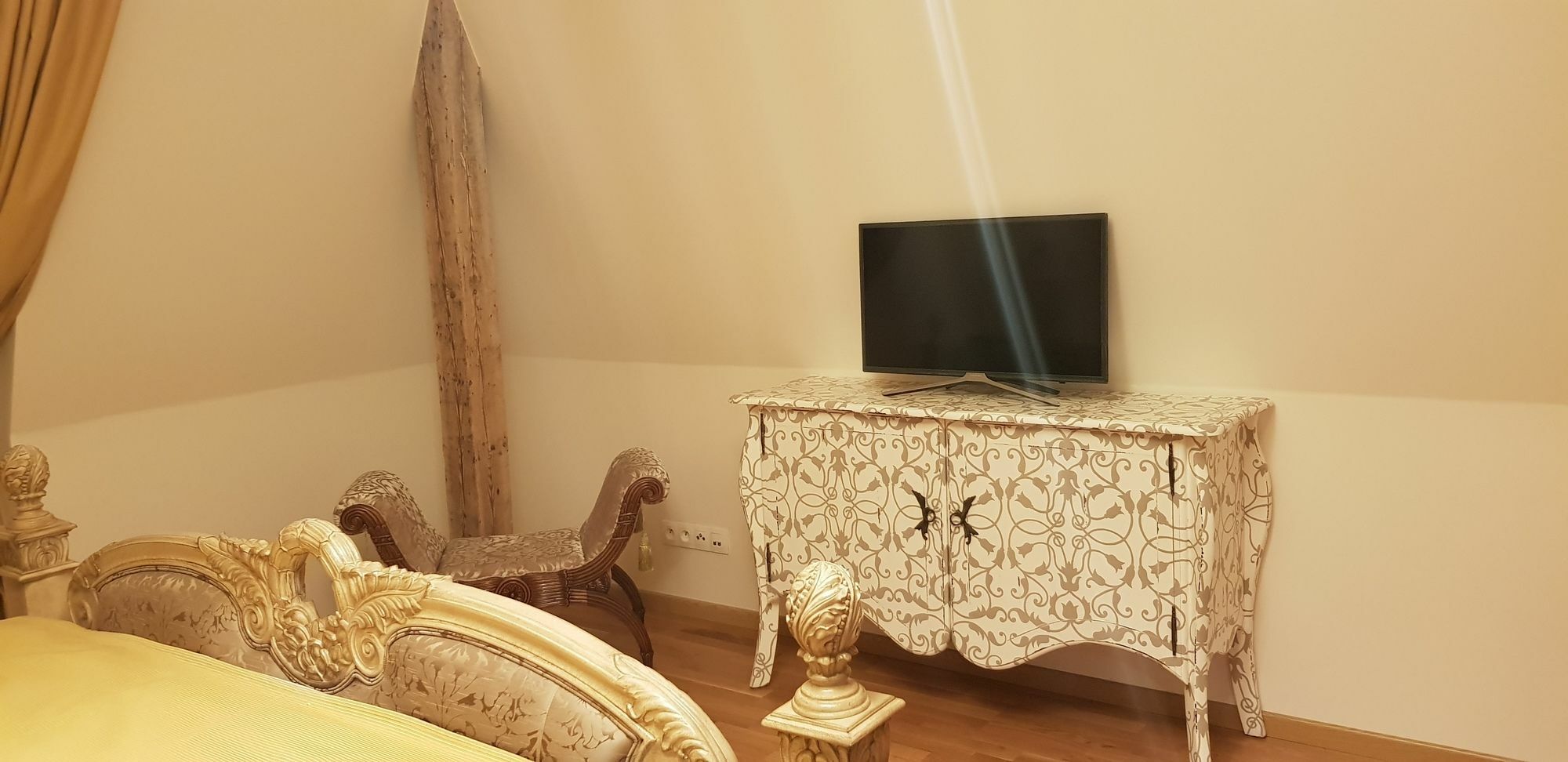 Karlsbad Prestigeアパートメント エクステリア 写真
