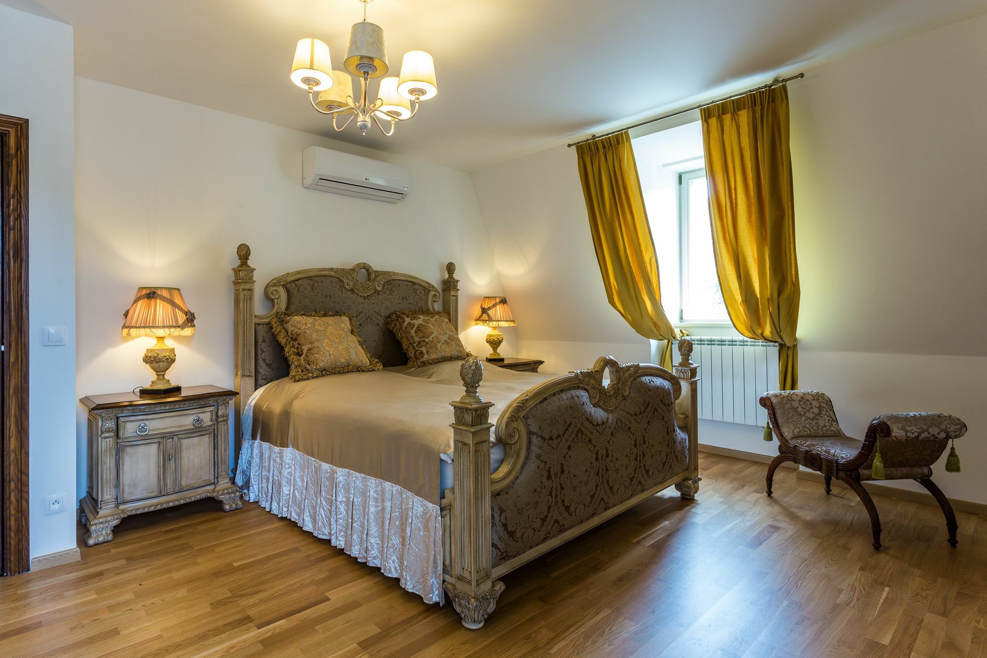 Karlsbad Prestigeアパートメント エクステリア 写真
